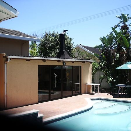 50 On Theal Apartment Parow Bagian luar foto