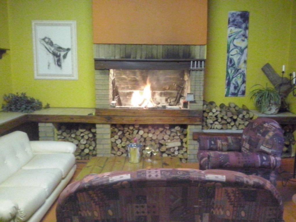 50 On Theal Apartment Parow Bagian luar foto